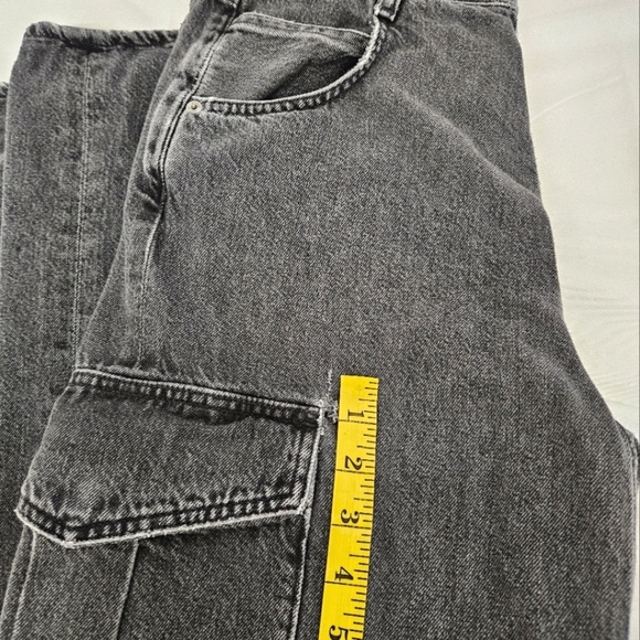 AGOLDE Minka Wide Leg Cargo Jeans in Distressed Black Size 28 - Picture 10 of 16